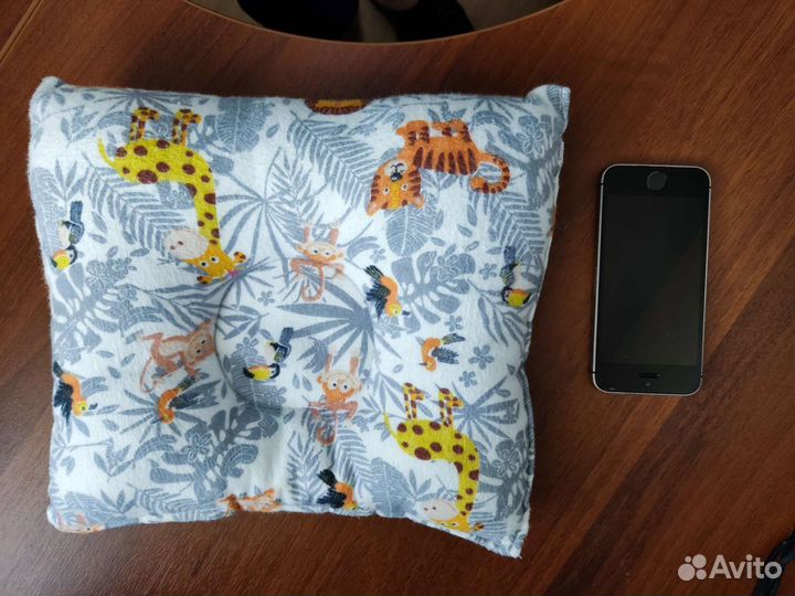 Подушка для новорожденных