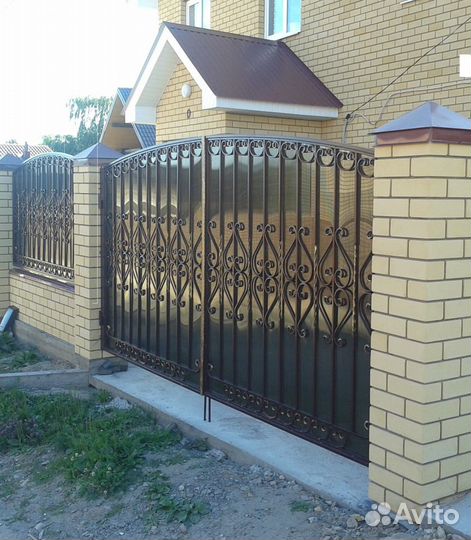 Кованые ворота на участок