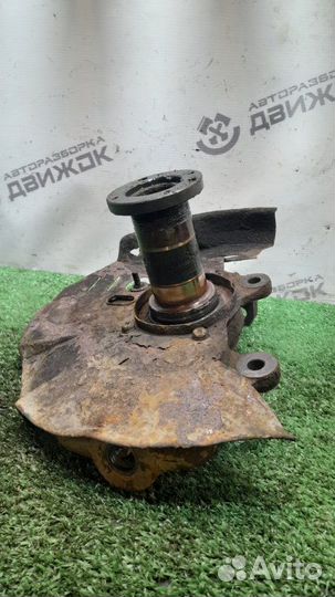 Кулак поворотный передний левый Mitsubishi Pajero