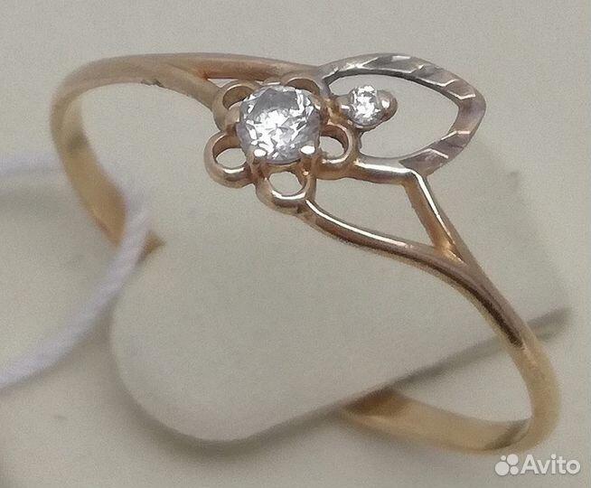 Кольцо / размер 18,5 / 0,74г / Золото585 / фианиты круглые