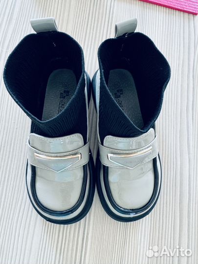 Продам ботинки для девочки