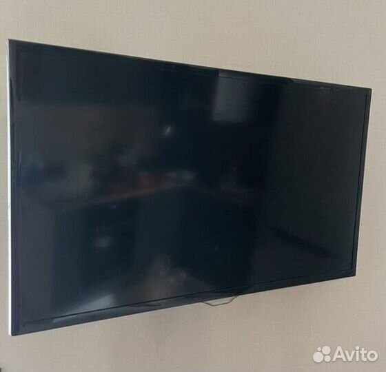 Телевизор SMART tv 32 бу