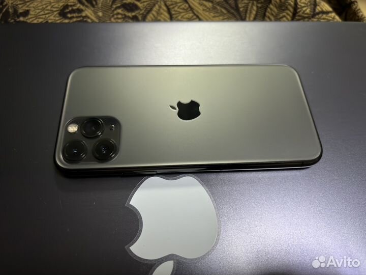 iPhone 11 Pro, 256 ГБ