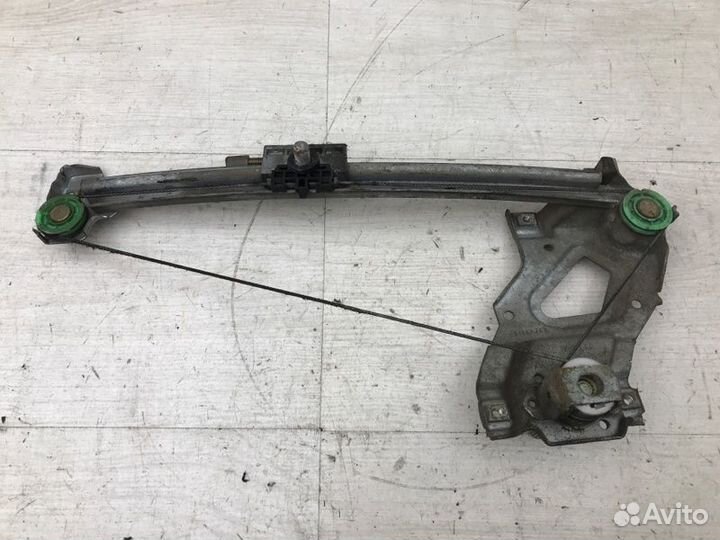 Стеклоподъемник задний левый Audi 80 B3 NE 1990