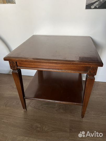 Винтажный журнальный столик