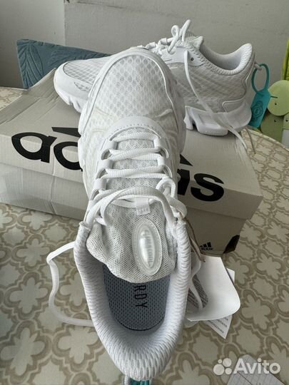 Кроссовки женские adidas