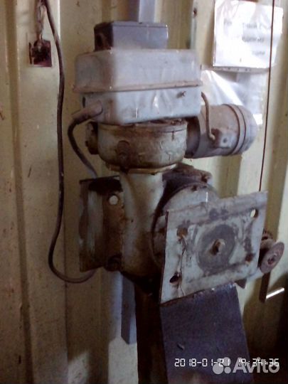 Стенд для ремонта грузовых двигателей