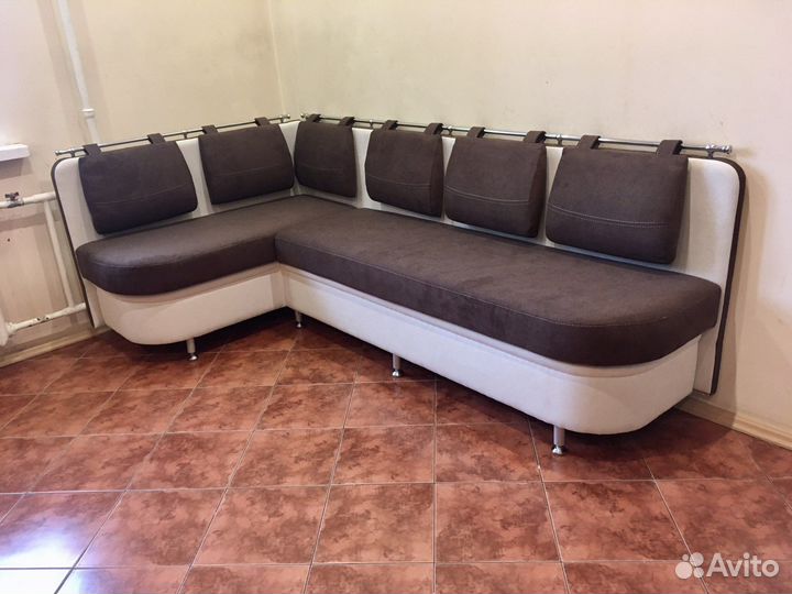 Перетяжка кухонных уголков