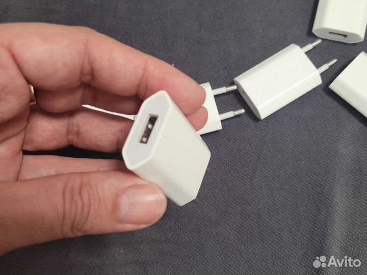 Блок питания APL 5W USB для Айфон белый