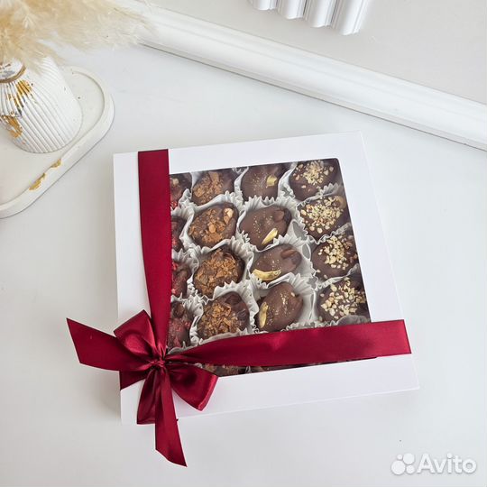 Королевские финики в бельгийском молочном шоколаде