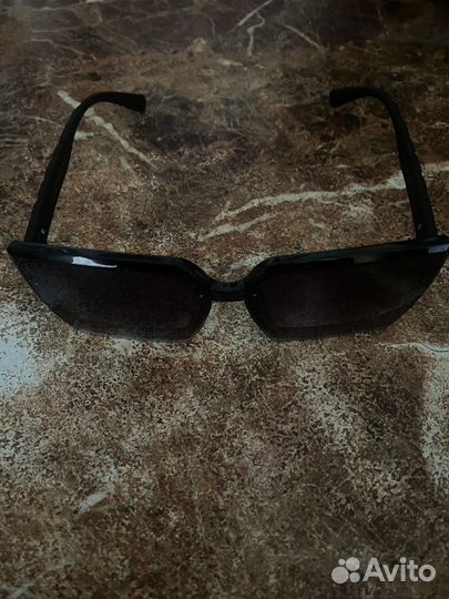 Солнечные очки gucci