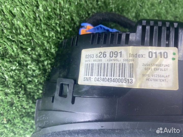 Панель приборов audi a4 b7 RB8 бенз 621