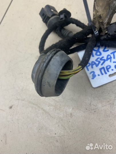 Проводка двери задняя правая Volkswagen Passat B5+