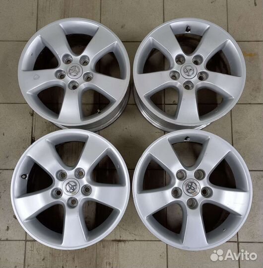 Диски из Японии оригинал Toyota на 16