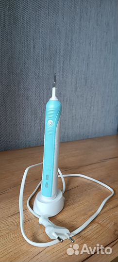 Зубная щетка