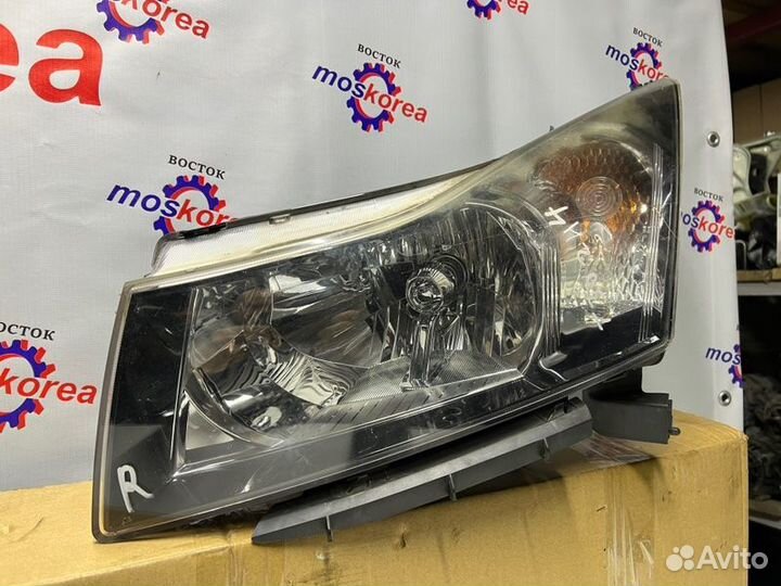 Фара передняя левая Chevrolet Cruze F16D4 2011