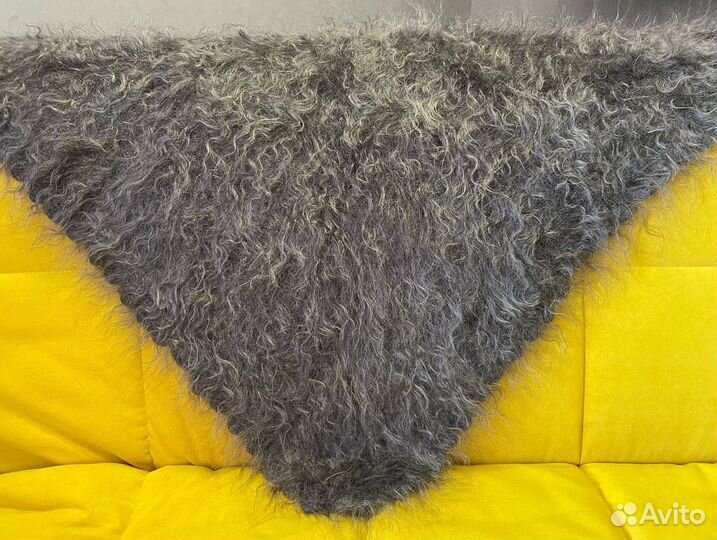 Пуховая косынка платок