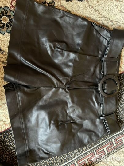 Кажаные шорты toptop M размер