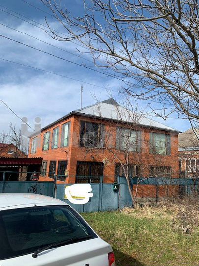 Дом 184 м² на участке 6 сот.