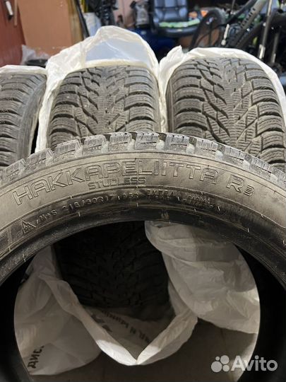 Nokian Tyres Hakkapeliitta R3 215/50 R17 R