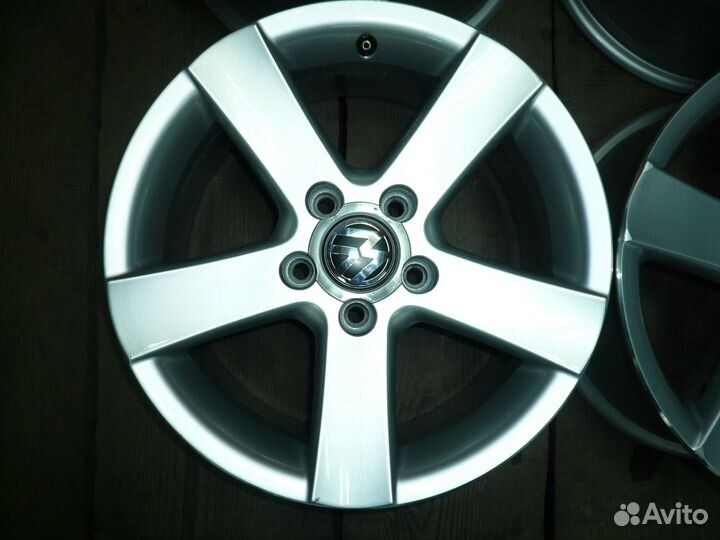 Литые оригинал Passat B5+ Vancouver R16 5х112