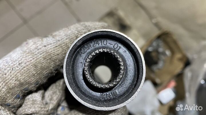 Сайлентблок задней рессоры Toyota HiAce