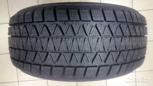 Bridgestone Blizzak DM-V3 275/50 R20 113T
