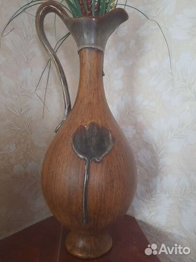 Глиняный кувшин для вина с глазурью