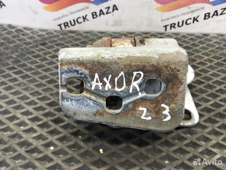 9437230241 Петля двери левая нижняя