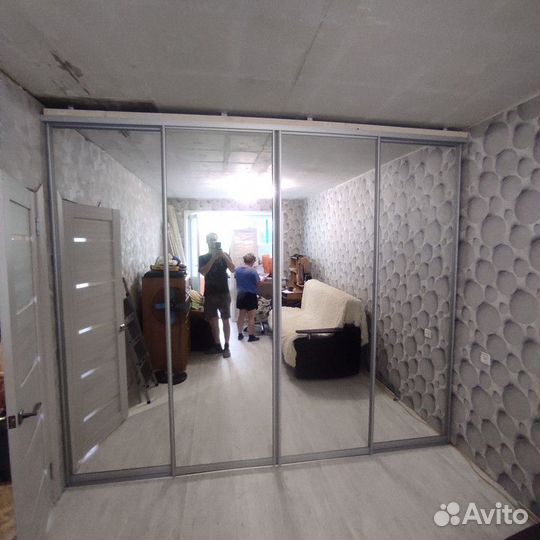 Двери купе для гардеробной / перегородки купе