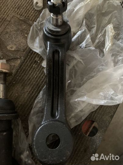 Маятник с сошкой на Шевроле сабурбан