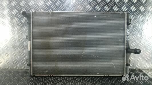 Радиатор системы охлаждения volkswagen passat B7 (7AG35KA01)