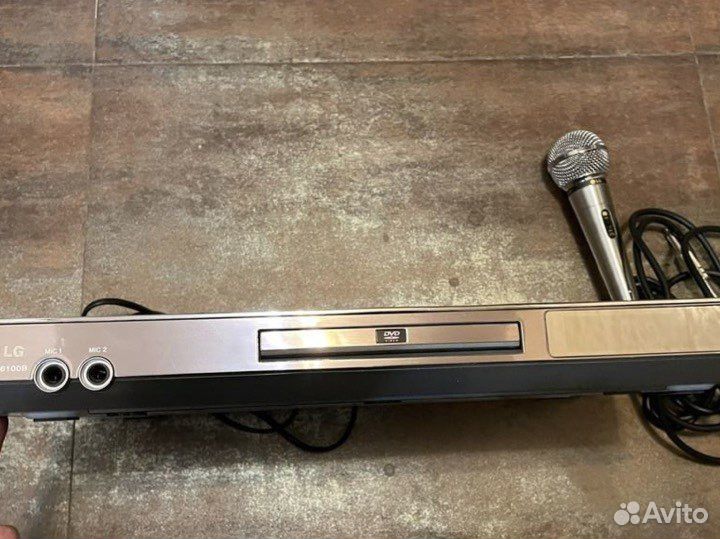 Караоке с dvd плеером LG DKS-6100