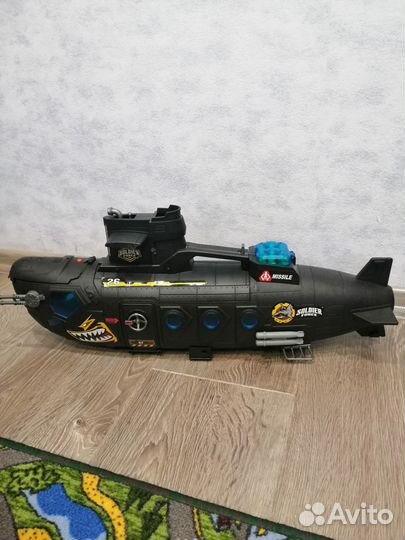 Подводная лодка игрушка