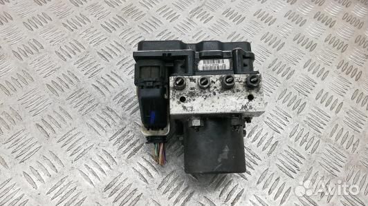 Блок ABS citroen C5 2 (97O13KW01)