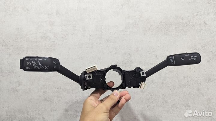 Подрулевой переключатель