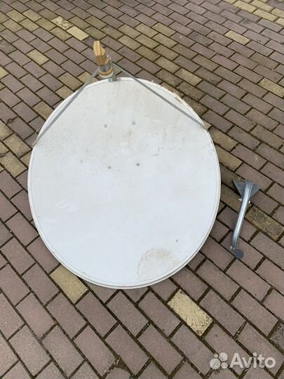 Антенна спутниковая