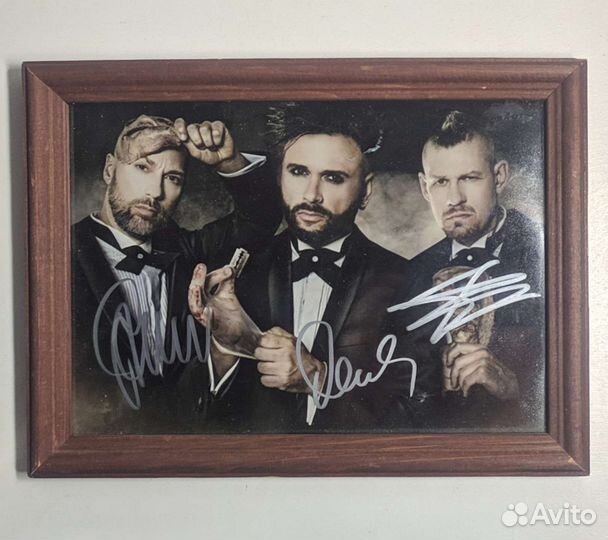 Автографы группы oomph