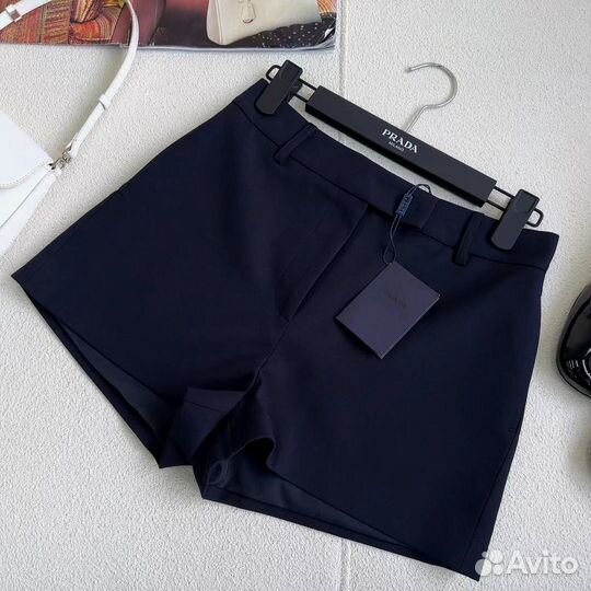 Шорты в стиле Prada