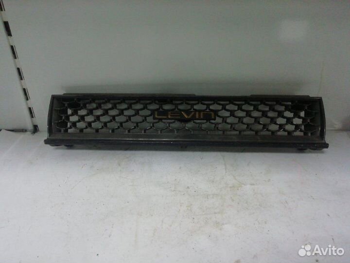 Решетка радиатора передняя Toyota Corolla Levin