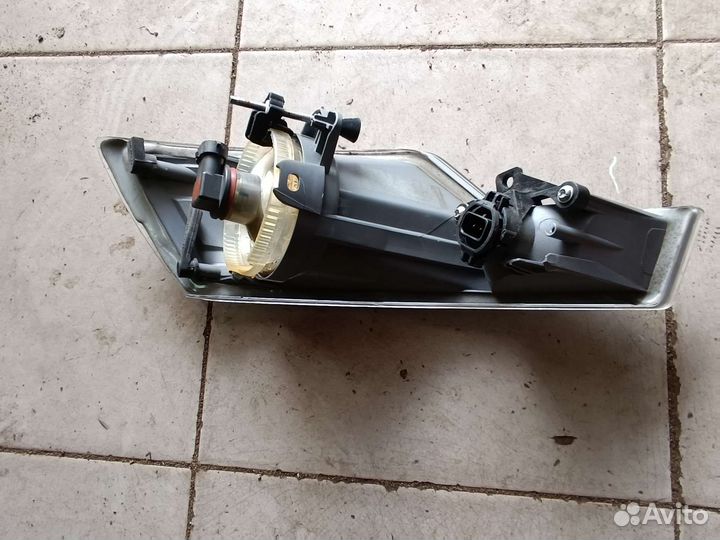 Противотуманная фара Citroen c5 правая