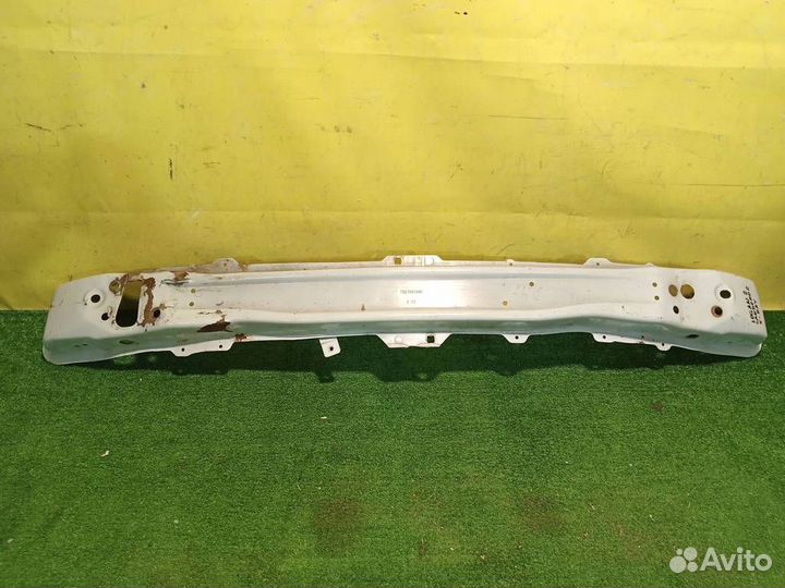 Усилитель переднего бампера Renault Logan II 2014