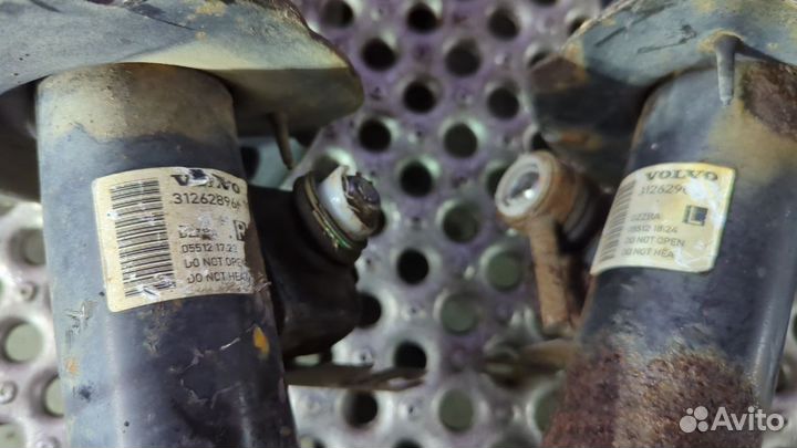 Амортизатор передний, Volvo V60 2012