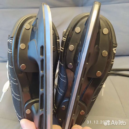 Коньки хоккейные детские