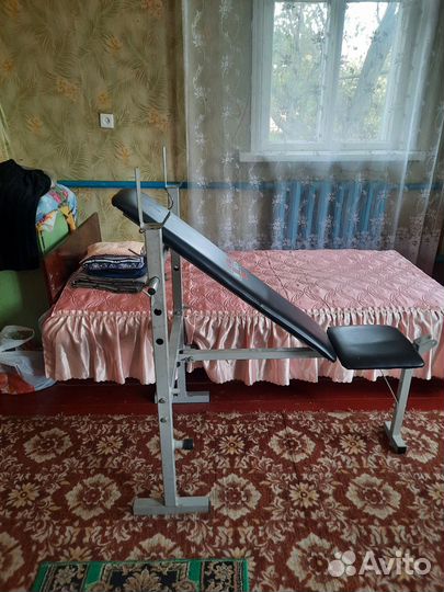 Скамья для жима со стойками