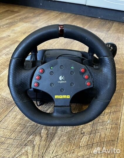 Руль logitech momo racing