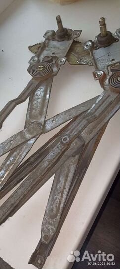 Стеклоподъемник на toyota corolla 110