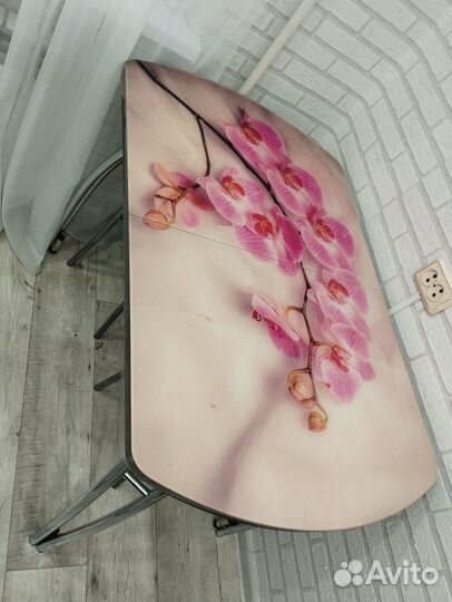 Кухонный стол