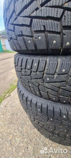 Roadstone Winguard WinSpike 205/70 R15