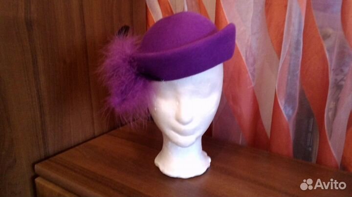 Новая черная фетровая шляпа